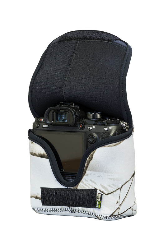 BodyBag M with Grip Realtree AP Snow