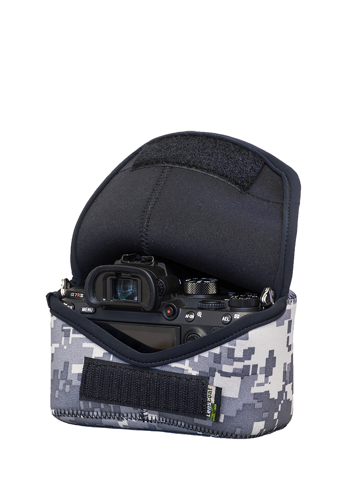 BodyBag® M Digital Camo