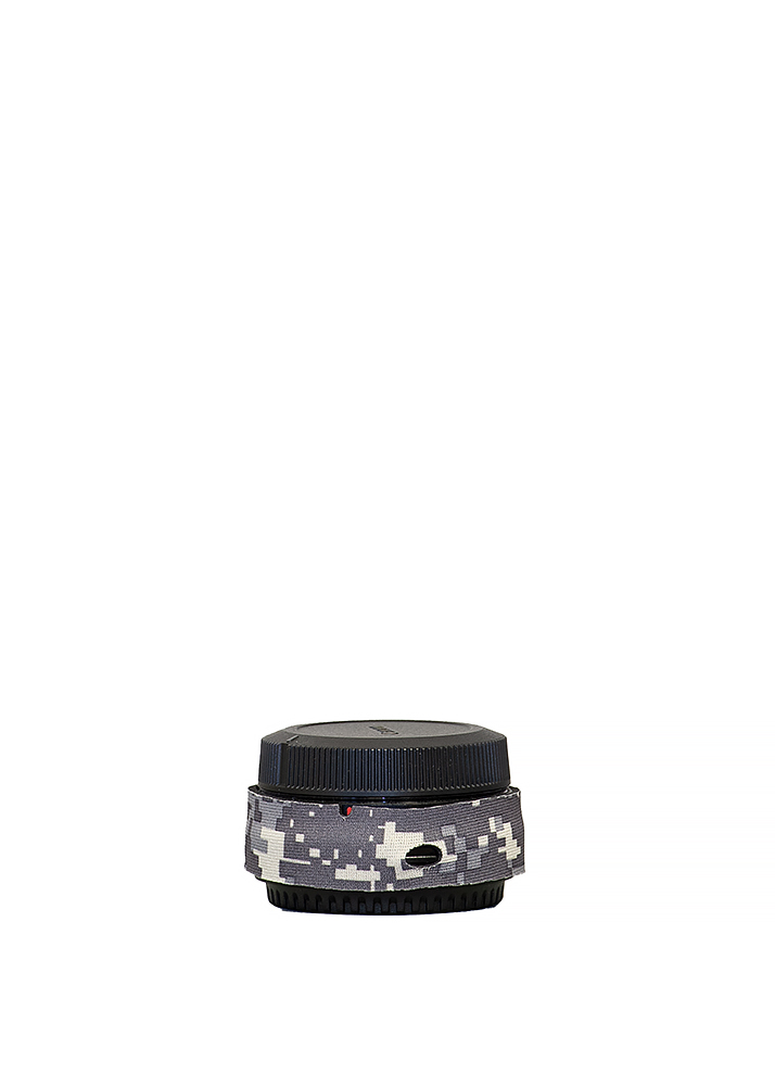 LensCoat® Canon EOS R mount adapter - Digital Camo